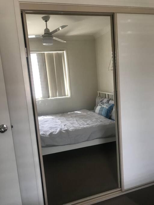 Room With Separate Bath In Shared Homestay Redcliffe Buitenkant foto